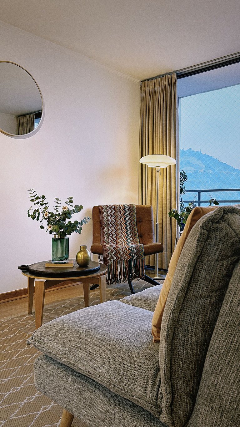 Apt Santiago, San Cristóbal and Andes view | ChileWithYou