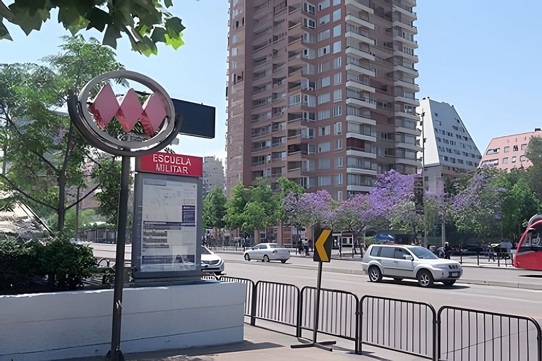 Depto Las Condes, cama king, parking, Escuela Militar | Chil