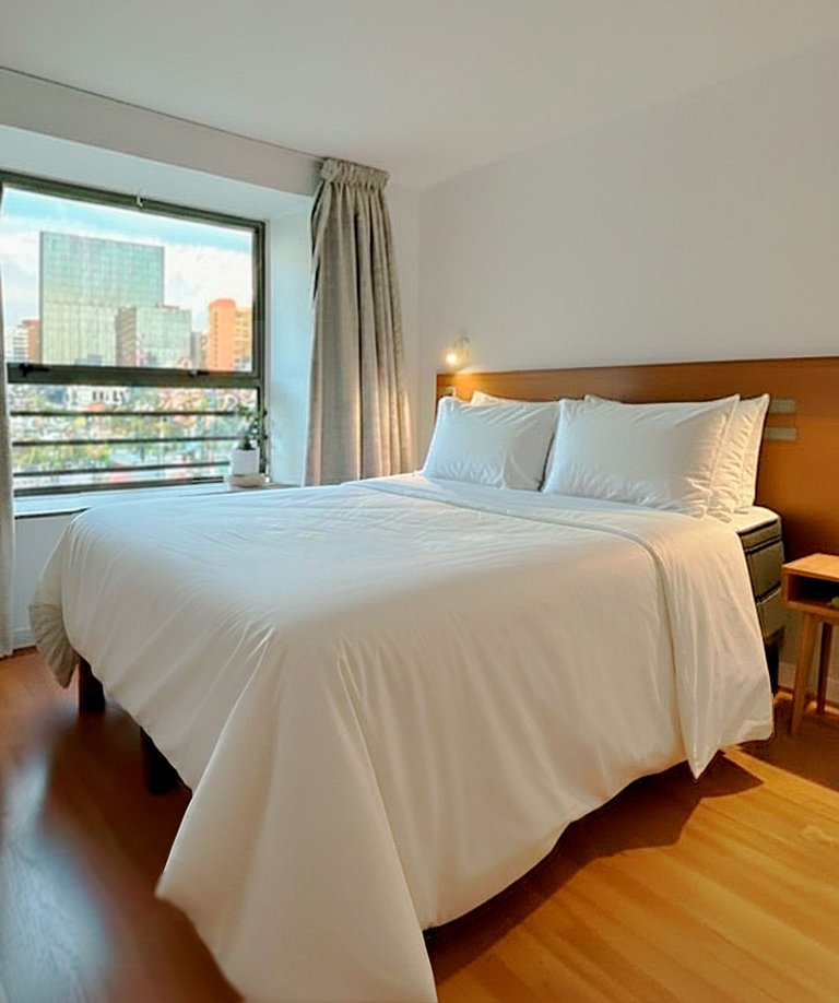Apt Las Condes, Andes view, Escuela Militar | ChileWithYou