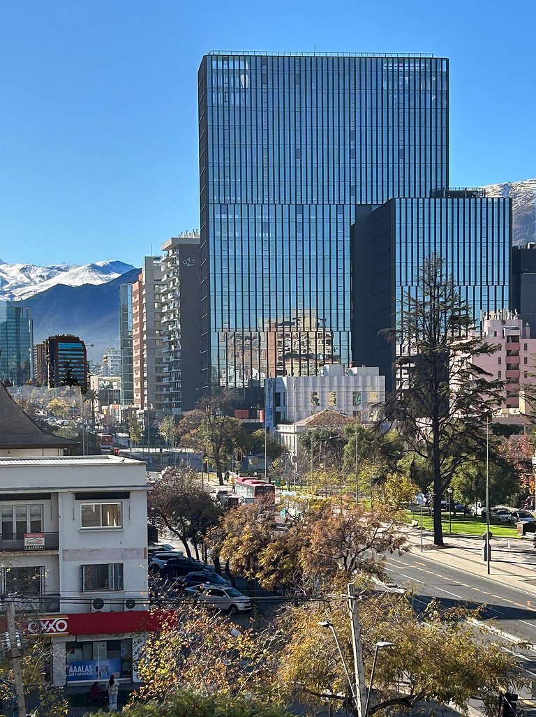 Apt Las Condes, Andes view, Escuela Militar | ChileWithYou