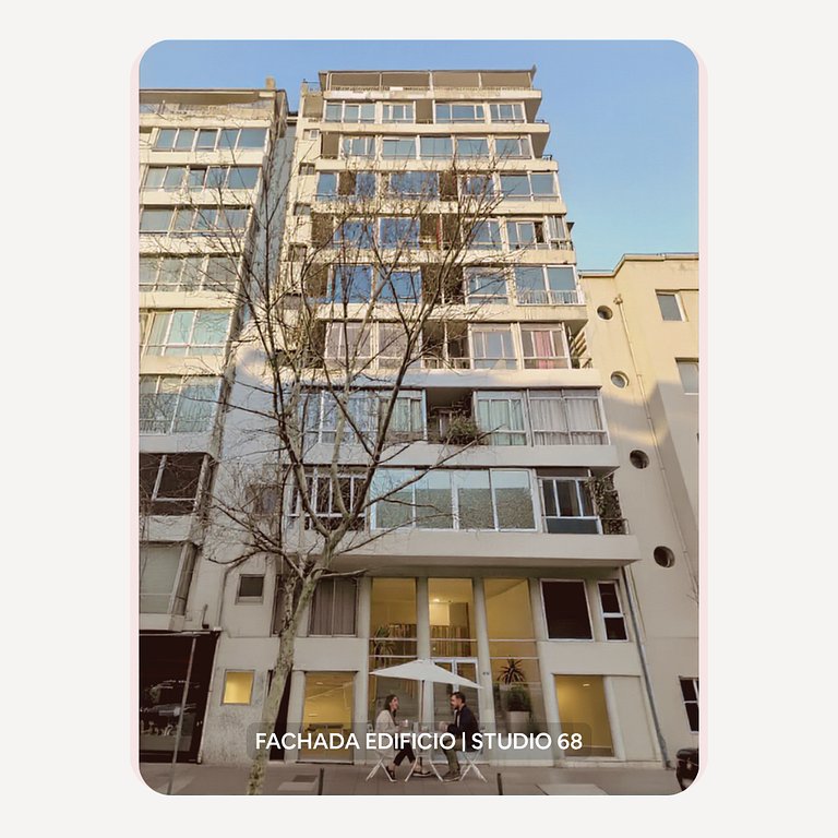 Estúdio luminoso em frente ao Museu de Belas Artes