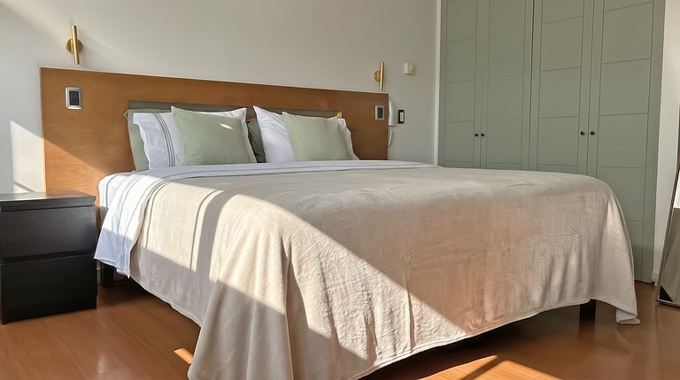 Depto Las Condes, cama king, parking, Escuela Militar | Chil